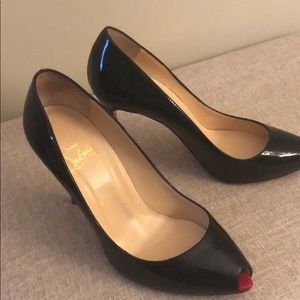 Black patent leatherChristian louboutin